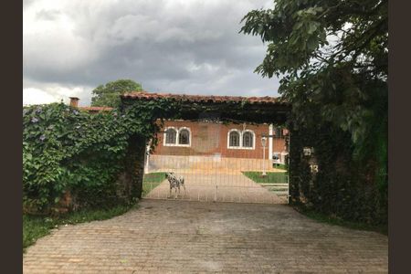 Casa de condomínio à venda com 300m², 3 quartos e 10 vagas