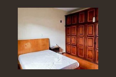 Casa à venda com 320m², 3 quartos e 10 vagas