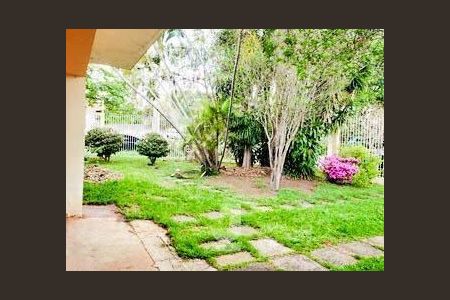 Casa à venda com 320m², 3 quartos e 10 vagas