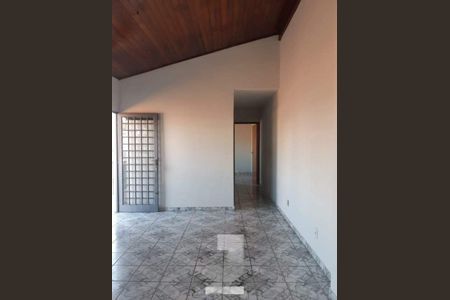 Casa à venda com 248m², 3 quartos e 4 vagas