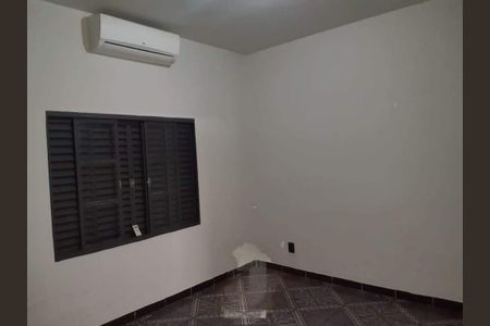 Casa à venda com 248m², 3 quartos e 4 vagas