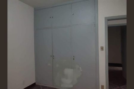 Casa à venda com 248m², 3 quartos e 4 vagas