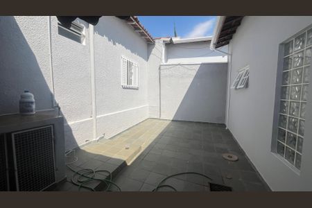 Casa à venda com 168m², 2 quartos e 2 vagasÁrea comum