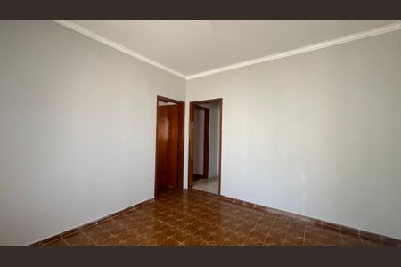 Casa à venda com 168m², 2 quartos e 2 vagasSala