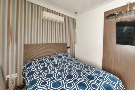 Casa de condomínio à venda com 262m², 4 quartos e 4 vagasSuíte 2