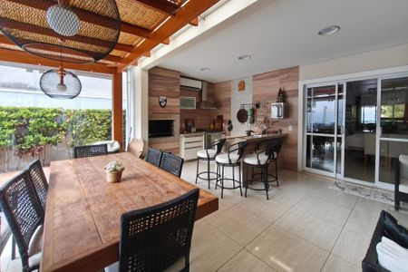 Casa de condomínio à venda com 262m², 4 quartos e 4 vagasÁrea gourmet