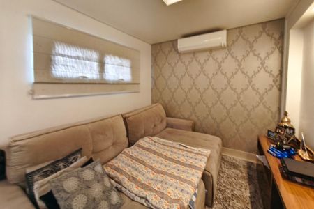 Casa de condomínio à venda com 262m², 4 quartos e 4 vagasSala de TV