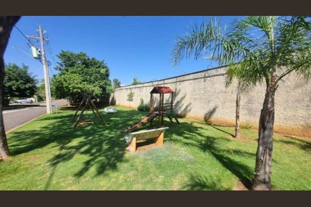 Casa de condomínio à venda com 285m², 4 quartos e 4 vagas