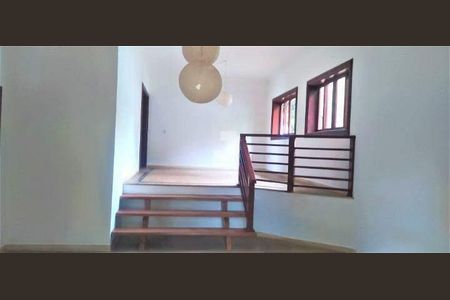 Casa de condomínio à venda com 285m², 4 quartos e 4 vagas