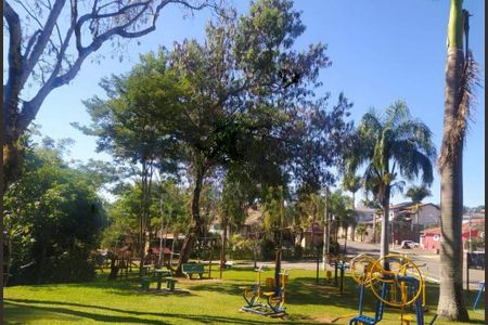 Casa de condomínio à venda com 285m², 4 quartos e 4 vagas