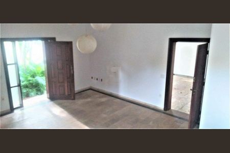 Casa de condomínio à venda com 285m², 4 quartos e 4 vagas