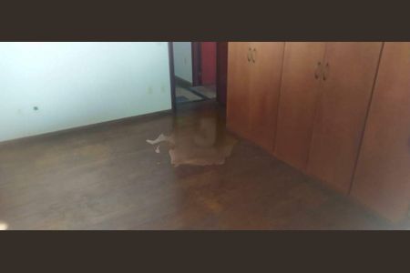 Casa de condomínio à venda com 285m², 4 quartos e 4 vagas