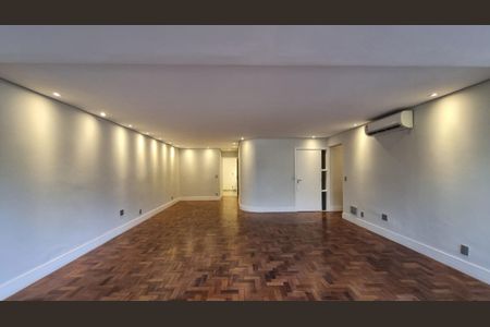 Apartamento à venda com 190m², 2 quartos e 1 vaga