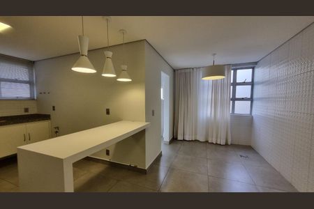 Apartamento à venda com 190m², 2 quartos e 1 vaga