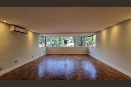 Apartamento à venda com 190m², 2 quartos e 1 vaga