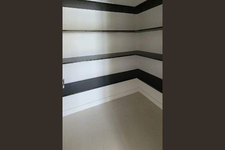 Casa de condomínio à venda com 338m², 5 quartos e 6 vagas