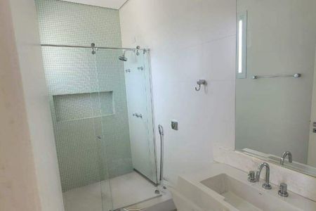 Casa de condomínio à venda com 338m², 5 quartos e 6 vagas