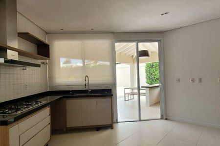 Casa de condomínio à venda com 338m², 5 quartos e 6 vagas