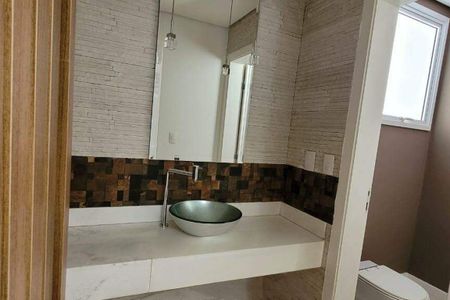 Casa de condomínio à venda com 338m², 5 quartos e 6 vagas