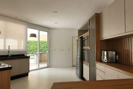 Casa de condomínio à venda com 338m², 5 quartos e 6 vagas