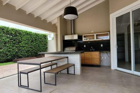 Casa de condomínio à venda com 338m², 5 quartos e 6 vagas