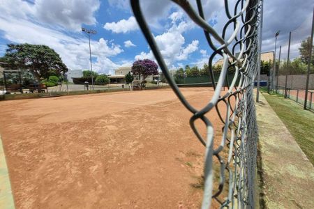 Casa de condomínio à venda com 338m², 5 quartos e 6 vagas