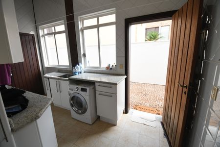 Casa de condomínio à venda com 470m², 4 quartos e 2 vagasÁrea de Serviço