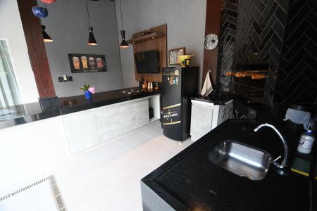 Casa de condomínio à venda com 470m², 4 quartos e 2 vagasVaranda gourmet