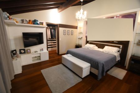Casa de condomínio à venda com 470m², 4 quartos e 2 vagasQuarto 1 - Suíte
