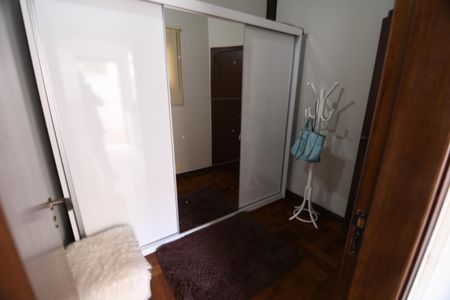 Casa de condomínio à venda com 470m², 4 quartos e 2 vagasQuarto de Serviço