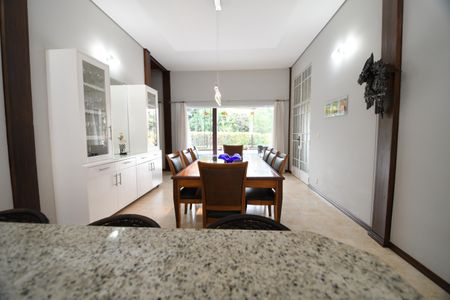 Casa de condomínio à venda com 470m², 4 quartos e 2 vagasCozinha