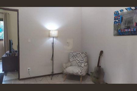 Casa de condomínio à venda com 203m², 4 quartos e 4 vagas