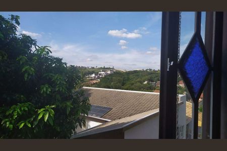 Casa de condomínio à venda com 203m², 4 quartos e 4 vagas