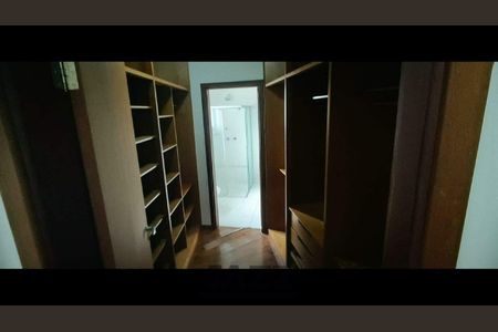 Casa de condomínio à venda com 591m², 5 quartos e 12 vagas