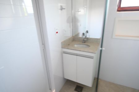 Casa de condomínio à venda com 650m², 5 quartos e 4 vagasBanheiro da Piscina