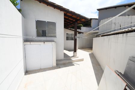 Casa de condomínio à venda com 650m², 5 quartos e 4 vagasÁrea de Serviço