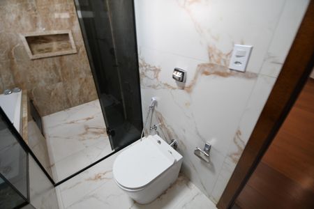 Casa de condomínio à venda com 650m², 5 quartos e 4 vagasBanheiro - Suíte 2