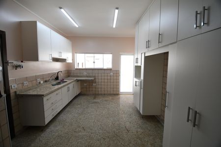 Casa de condomínio à venda com 650m², 5 quartos e 4 vagasCozinha