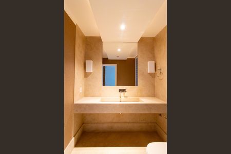 Casa de condomínio à venda com 434m², 4 quartos e 4 vagasLavabo