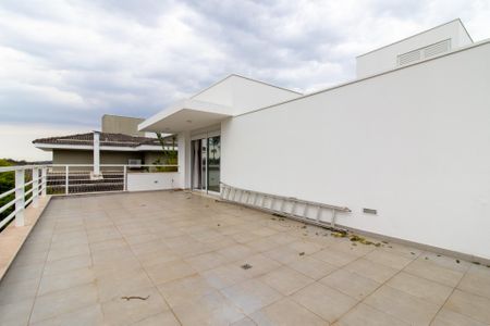 Casa de condomínio à venda com 434m², 4 quartos e 4 vagasVaranda da Suite 1
