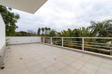 Casa de condomínio à venda com 434m², 4 quartos e 4 vagasVaranda da Suite 1
