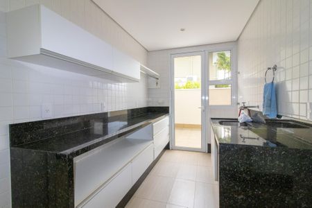 Casa de condomínio à venda com 434m², 4 quartos e 4 vagasÁrea de Serviço