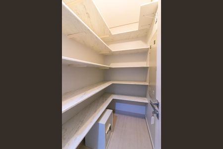 Casa de condomínio à venda com 434m², 4 quartos e 4 vagasCozinha