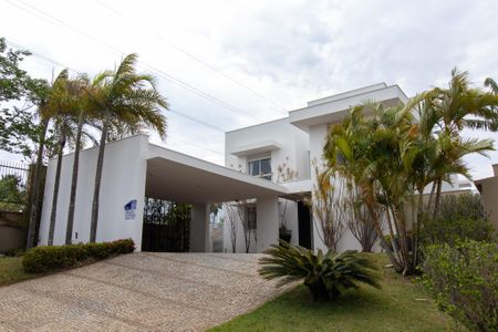 Casa de condomínio à venda com 434m², 4 quartos e 4 vagasFachada