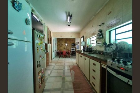 Casa de condomínio à venda com 450m², 5 quartos e 7 vagas