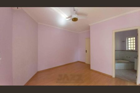 Casa à venda com 282m², 3 quartos e 4 vagas