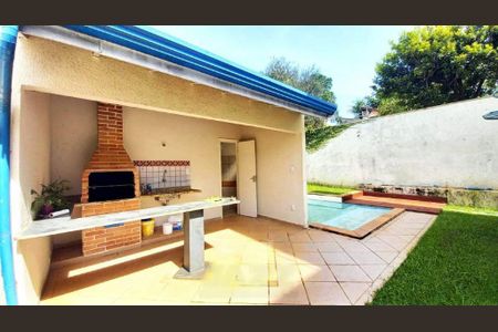 Casa à venda com 282m², 3 quartos e 4 vagas