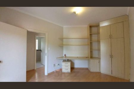 Casa à venda com 282m², 3 quartos e 4 vagas