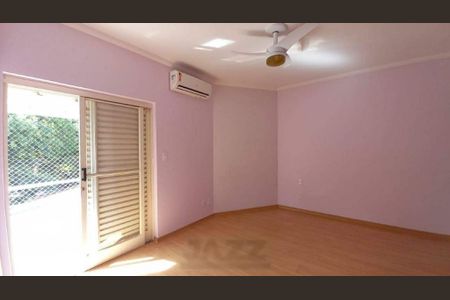 Casa à venda com 282m², 3 quartos e 4 vagas