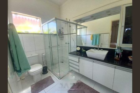 Casa de condomínio à venda com 280m², 4 quartos e 4 vagas